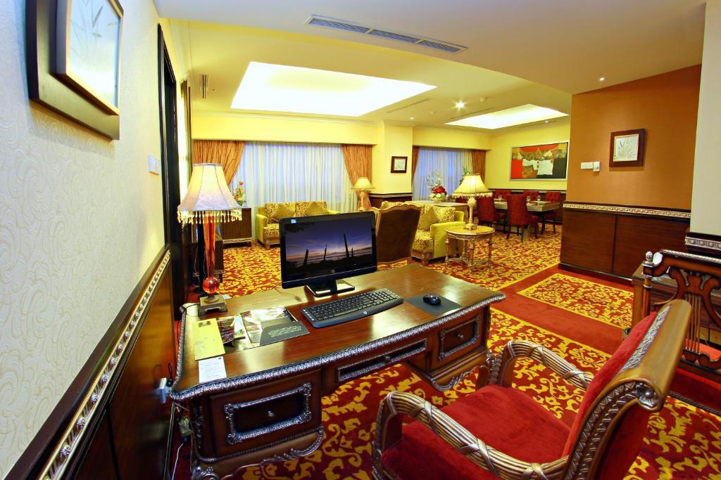 Premier Basko Hotel Padang  Exterior foto